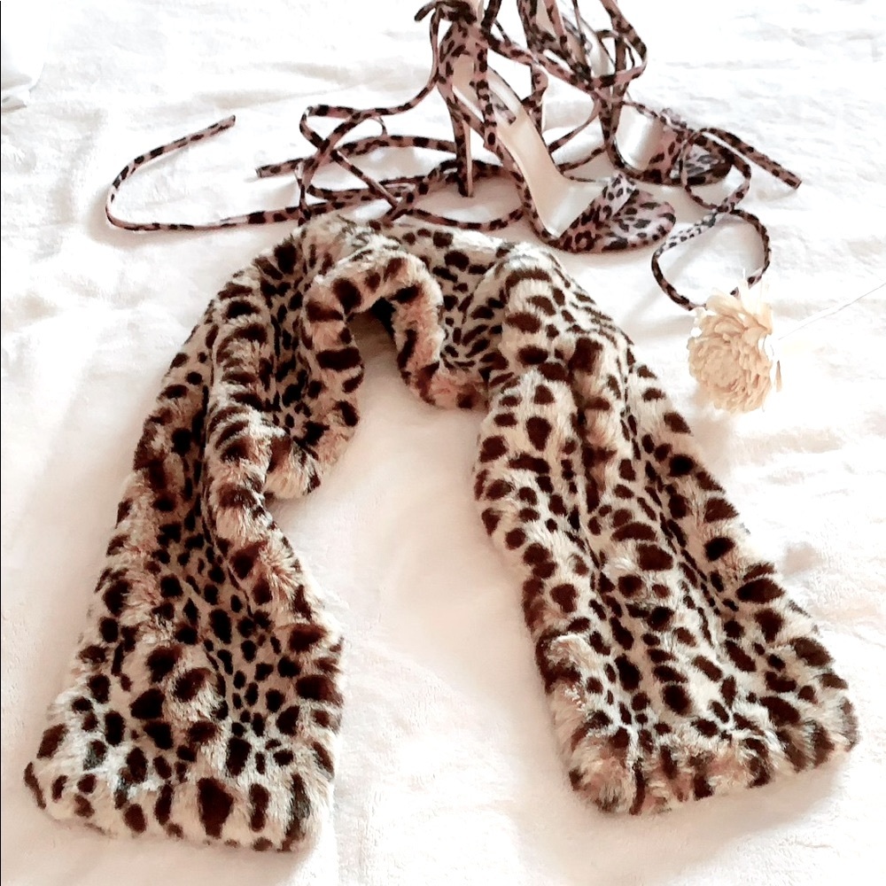 Accessories leopard print faux fur scarf